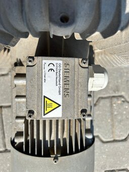 Dmychadlo Gardner Denver 2,2 kW – turbína/vakuové čerpadlo - 7
