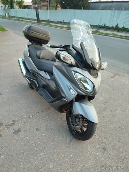 Suzuki Burgman 650 Executive - 7
