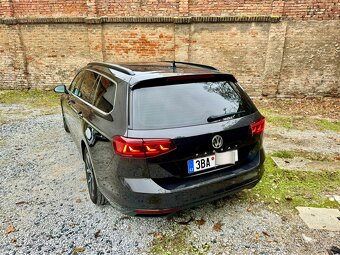 Volkswagen Passat 2.0 TDI 110 kW DSG, top výbava a stav - 7