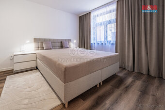 Prodej rodinného domu, 210 m2, v Kamenici n.L., ul. Dobšova - 7
