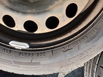 Letní gumy, originál plechové disky VW 205/55 r16 - 7