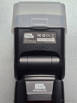 NIKON D5100 + příslušenství - 7