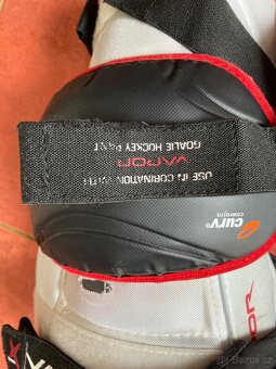 Brankařská výstroj - 7