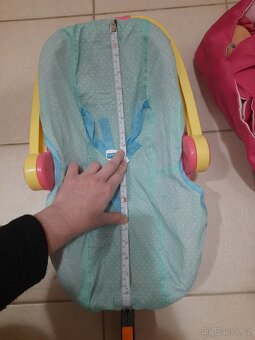 Panenka s doplňky - 7