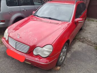 Mercedes w203 - plno náhradních dílů - 7