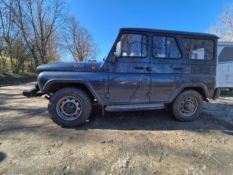 UAZ HUNTER - 7