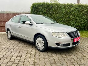 VOLKSWAGEN PASSAT 2,0 FSI COMFRTLINE / 2005 - 7