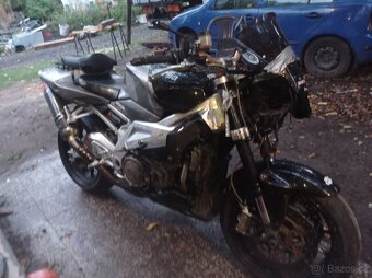 Aprilia RSV 1000 tuono 2007 - 7