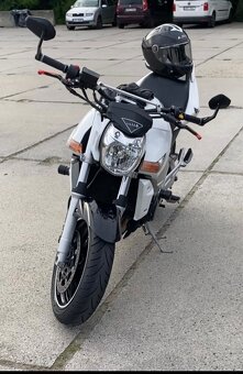 Suzuki gsr 600 - 7