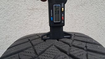 Prodám original zimní alukola Hyundai 215 55 17 5x114.3 - 7