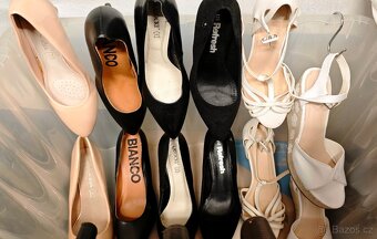 Dámské i pánské oblečení. - 7