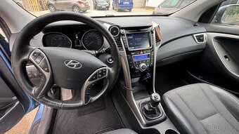 Hyundai i30 1.6crdi hatchback - 7