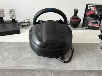 Volant Thrustmaster T300 + řadicí páka Thrustmaster TH8S - 7