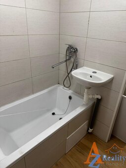 Nabízíme pronájem bytové jednotky 1+1, v ulici Kyjická, Chom - 7