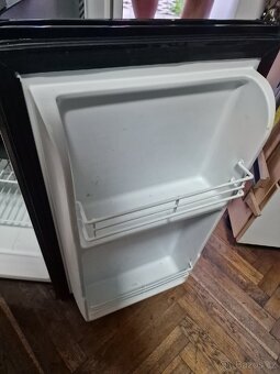 Termochladnička - minibar Guzzanti Gz-70S - 7