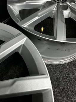 Alu VW 5x100 16” 6C0601025A - 7