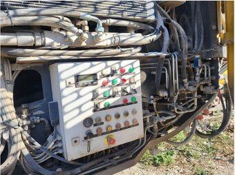 2012 drtič čelist 250-270t/h mobil AtlasCopco PC2 PowerC 40t - 7