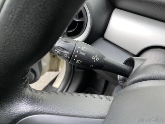 Mini One 1.6i ,  72 kW benzín, 2013 - 7