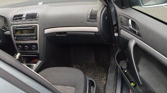 Škoda Octavia 2- 2012 2.0L 400000km - 7