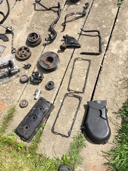 Motor 2.5 TDI V6 nahradni dily - 7