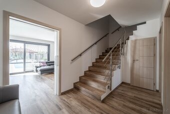 Prodej RD 261 m2, pozemek 1215 m2 v obci Tmaň - 7