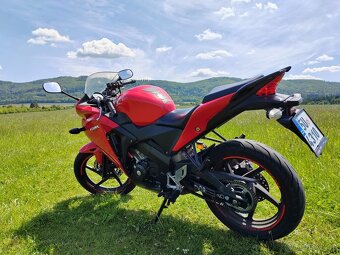 Honda CBR125R - 7