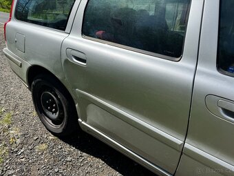 VOLVO V70 2007 2,4 D5 136kW - 7