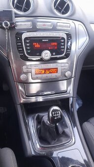 Ford mondeo mk4 2.0 tdci 103kw R.v 2010 - 7