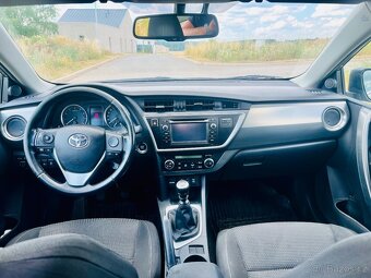 Auris kombi 1.6 97kW - 7