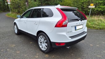 Volvo XC60 2.4D   4x4 - 7