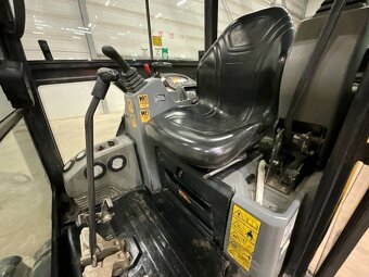 BAGR BOBCAT E 17 - 7