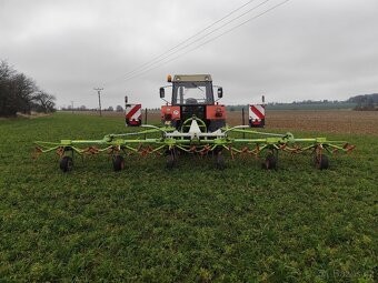 Obraceč píce Claas VOLTO 800 - 7