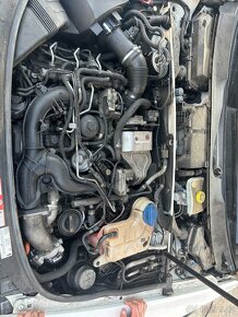 Audi A6 4f 2.7tdi V6 díly - 7
