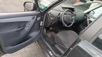 Citroen C4 Picasso 1.6ehdi typ: 9HR (9h05) 82kW rv.2011 - 7