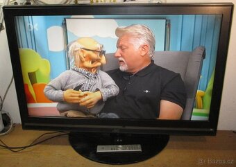 LCD televize 107 cm JVC 42 palců, nemá DVBT2 - 7