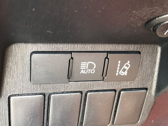 Prius Plus hybrid - 7