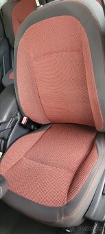 Nissan Qashqai benzín 2.0, najeto 101tkm, první majitel - 7