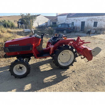Traktor Yanmar F165 - 7