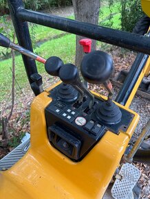 Prodám JCB 8008 rok 2017 240000kč s dph - 7