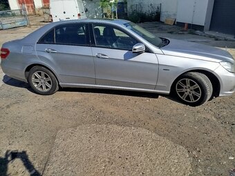 Mercedes E 212 - 7