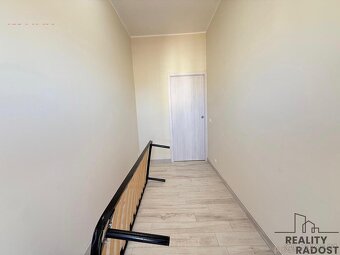 Moderní 4+kk apartmán s terasou – Viale Europa 70, Montesilv - 7