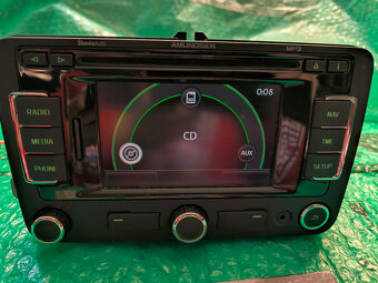 Autorádio Škoda AMUNDSEN RNS 310 OEM-3T0 035 191 A - 7