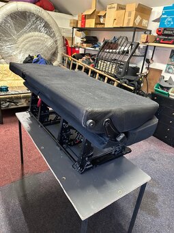 Zadní trojsedačka Renault Trafic – TOP stav - 7