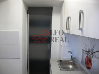 Pronájem bytu 1+kk 39m²+ 2 lodžie, sklep a komora - 7