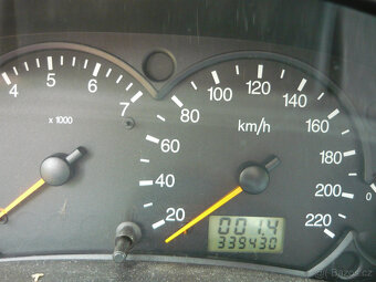 Ford Focus 1,6I - 7
