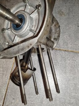 Polomotor babetta 210 - 7