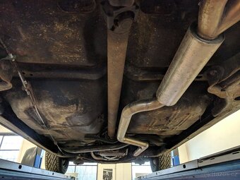 OLDSMOBILE Delta 88 Coupe - 7