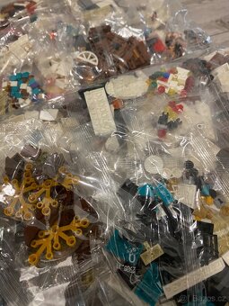 NOVÉ Sám doma - 3955ks kostek - 7