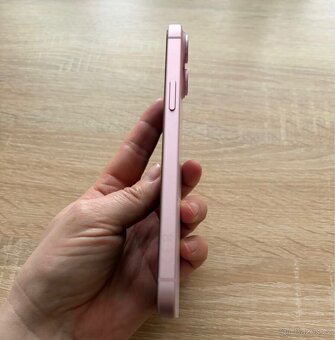 Apple iPhone 15 Plus 128GB růžová - 7