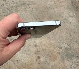 Samsung galaxy Z flip5 - 7